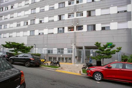 Fachada e portaria de apartamento para alugar com 2 quartos, 38m² em Americanópolis, São Paulo