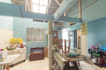 Casa à venda com 230m², 3 quartos e 1 vagaÁrea de Serviço