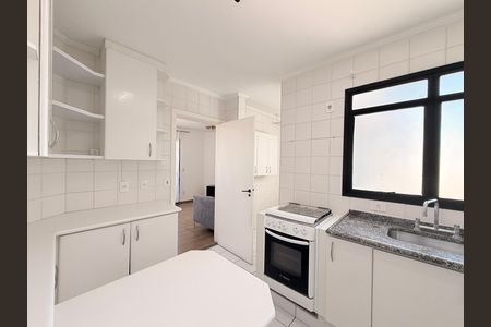 Cozinha de apartamento para alugar com 3 quartos, 93m² em Jardim Messina, Jundiaí