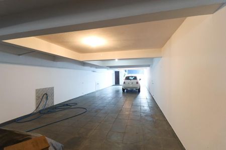 Casa para alugar com 227m², 3 quartos e 8 vagas