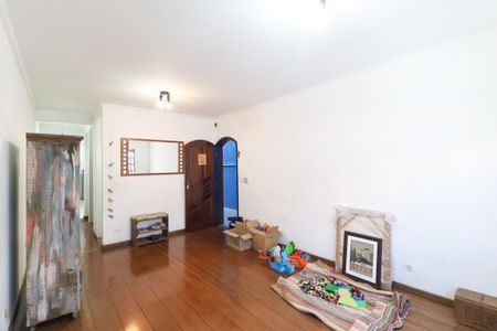 Casa para alugar com 227m², 3 quartos e 8 vagas