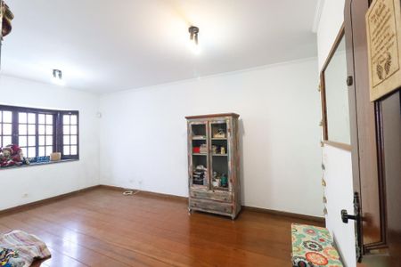 Casa para alugar com 227m², 3 quartos e 8 vagas