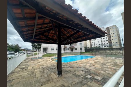 Apartamento para alugar com 49m², 2 quartos e 1 vaga Apartamento para alugar com 49m², 2 quartos e 1 vagaÁrea comum - Piscina