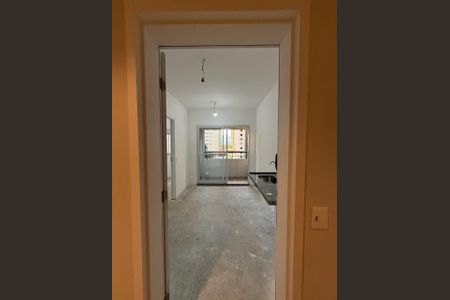 Sala / Cozinha de apartamento à venda com 1 quarto, 24m² em Vila Nova Conceição, São Paulo
