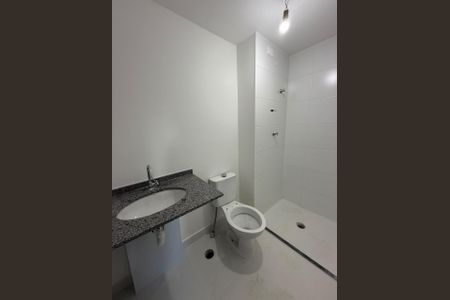 Banheiro de apartamento à venda com 1 quarto, 24m² em Vila Nova Conceição, São Paulo