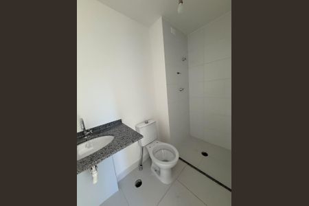 Banheiro de apartamento à venda com 1 quarto, 24m² em Vila Nova Conceição, São Paulo