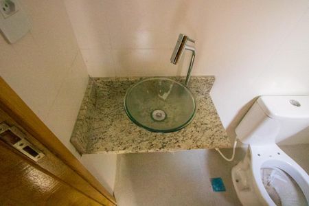 Apartamento à venda com 55m², 2 quartos e 1 vagaBanheiro do quarto 1