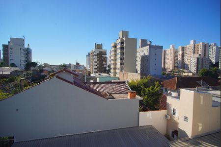 Suíte - Vista de apartamento para alugar com 3 quartos, 94m² em Passo D’areia, Porto Alegre