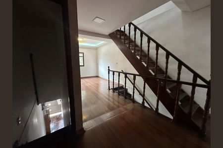 Sala de casa para alugar com 3 quartos, 190m² em Jardim Silveira, Barueri