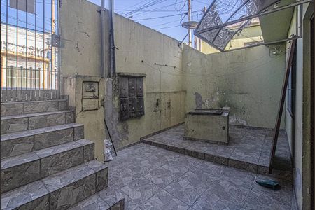 quintal_4 de casa para alugar com 2 quartos, 60m² em Jardim Patente Novo, São Paulo