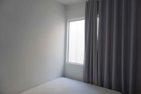 Casa de condomínio à venda com 280m², 4 quartos e 3 vagas Casa de condomínio à venda com 280m², 4 quartos e 3 vagasQuarto 1