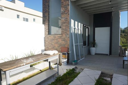 Garagem de casa de condomínio à venda com 4 quartos, 280m² em Fazendinha, Santana de Parnaíba