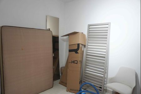 Casa de condomínio à venda com 280m², 4 quartos e 3 vagas Casa de condomínio à venda com 280m², 4 quartos e 3 vagasQuarto 2