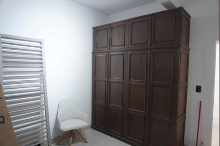 Quarto 2 de casa de condomínio à venda com 4 quartos, 280m² em Fazendinha, Santana de Parnaíba