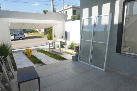 Casa de condomínio à venda com 280m², 4 quartos e 3 vagas Casa de condomínio à venda com 280m², 4 quartos e 3 vagasGaragem