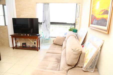 Sala de apartamento para alugar com 2 quartos, 70m² em Alto da Glória, Goiânia