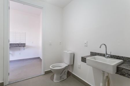 Banheiro de kitnet/studio à venda com 1 quarto, 25m² em Vila Olímpia, São Paulo