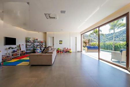 Casa à venda com 4 quartos, 520m² em Colinas da Anhanguera, Santana de Parnaíba