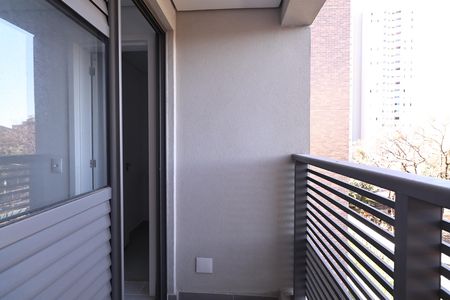 Apartamento à venda com 133m², 3 quartos e 2 vagas Apartamento à venda com 133m², 3 quartos e 2 vagasSacada técnica