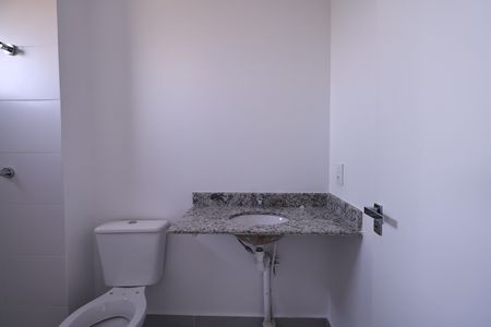 Apartamento à venda com 133m², 3 quartos e 2 vagas Apartamento à venda com 133m², 3 quartos e 2 vagasBanheiro suíte 3