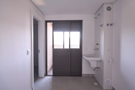 Apartamento à venda com 133m², 3 quartos e 2 vagas Apartamento à venda com 133m², 3 quartos e 2 vagasLavanderia