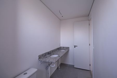 Apartamento à venda com 133m², 3 quartos e 2 vagas Apartamento à venda com 133m², 3 quartos e 2 vagasBanheiro suíte 1