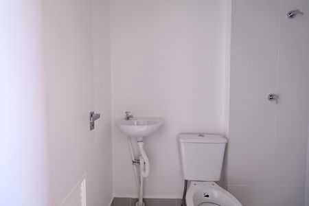 Apartamento à venda com 133m², 3 quartos e 2 vagas Apartamento à venda com 133m², 3 quartos e 2 vagasBanheiro de serviço