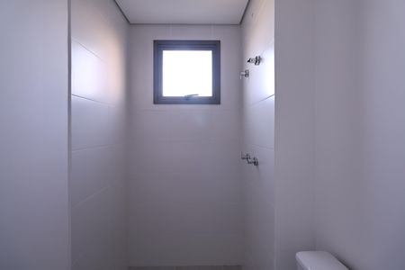 Apartamento à venda com 133m², 3 quartos e 2 vagas Apartamento à venda com 133m², 3 quartos e 2 vagasBanheiro suíte 3