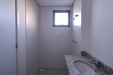 Apartamento à venda com 133m², 3 quartos e 2 vagas Apartamento à venda com 133m², 3 quartos e 2 vagasBanheiro da suíte 2