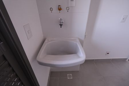Apartamento à venda com 133m², 3 quartos e 2 vagas Apartamento à venda com 133m², 3 quartos e 2 vagasLavanderia