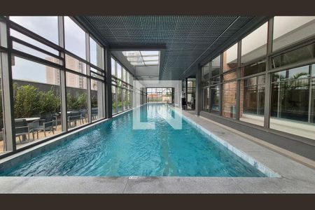 Apartamento à venda com 133m², 3 quartos e 2 vagas Apartamento à venda com 133m², 3 quartos e 2 vagasÁrea comum - Piscina