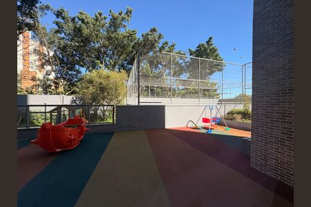 Apartamento à venda com 133m², 3 quartos e 2 vagas Apartamento à venda com 133m², 3 quartos e 2 vagasÁrea comum - Playground