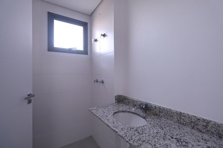 Apartamento à venda com 133m², 3 quartos e 2 vagas Apartamento à venda com 133m², 3 quartos e 2 vagasBanheiro da suíte 2