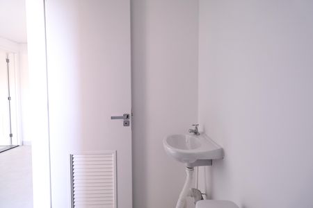 Apartamento à venda com 133m², 3 quartos e 2 vagas Apartamento à venda com 133m², 3 quartos e 2 vagasBanheiro de serviço