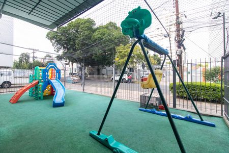 Área comum - Playground de apartamento para alugar com 3 quartos, 80m² em Menino Deus, Porto Alegre