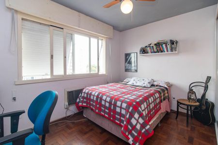 Quarto 3 de apartamento para alugar com 3 quartos, 80m² em Menino Deus, Porto Alegre