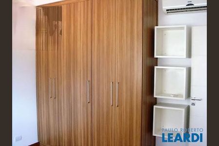 Casa de Condomínio à venda com 4 quartos, 380m² em Residencial Quatro (Alphaville), Santana de Parnaíba