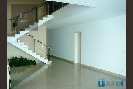 Casa de Condomínio à venda com 4 quartos, 380m² em Residencial Quatro (Alphaville), Santana de Parnaíba