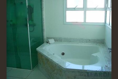 Casa de Condomínio à venda com 4 quartos, 380m² em Residencial Quatro (Alphaville), Santana de Parnaíba