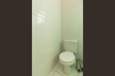 Banheiro de apartamento para alugar com 2 quartos, 70m² em Laranjal, São Gonçalo