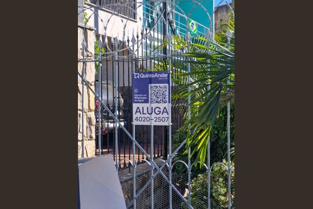 Plaquinha de casa para alugar com 3 quartos, 100m² em Realengo, Rio de Janeiro
