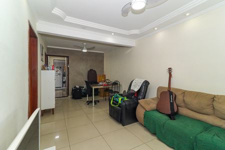 Sala de casa para alugar com 3 quartos, 100m² em Realengo, Rio de Janeiro