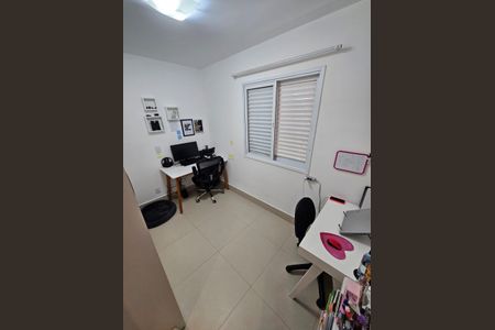 Quarto de apartamento à venda com 2 quartos, 70m² em Jardim São Vicente, Campinas