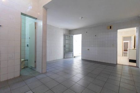 Quintal de casa à venda com 2 quartos, 150m² em Parque Maria Luiza, São Paulo