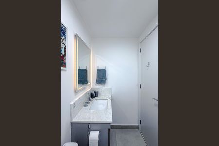 Banheiro de kitnet/studio para alugar com 1 quarto, 24m² em Chácara Klabin, São Paulo