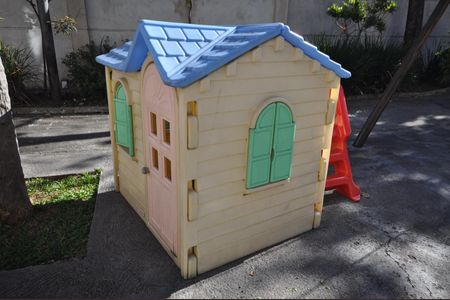 Apartamento à venda com 95m², 3 quartos e sem vagaÁrea comum - Playground