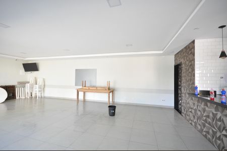 Apartamento à venda com 95m², 3 quartos e sem vagaÁrea comum - Salão de festas