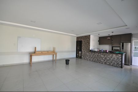 Apartamento à venda com 95m², 3 quartos e sem vagaÁrea comum - Salão de festas