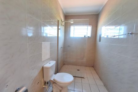 Banheiro Suíte 2 de casa à venda com 3 quartos, 550m² em Parque Santa Bárbara, Campinas