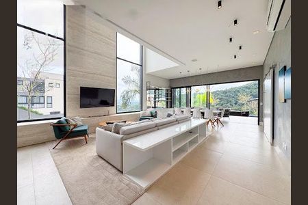 Casa à venda com 390m², 4 quartos e 4 vagas